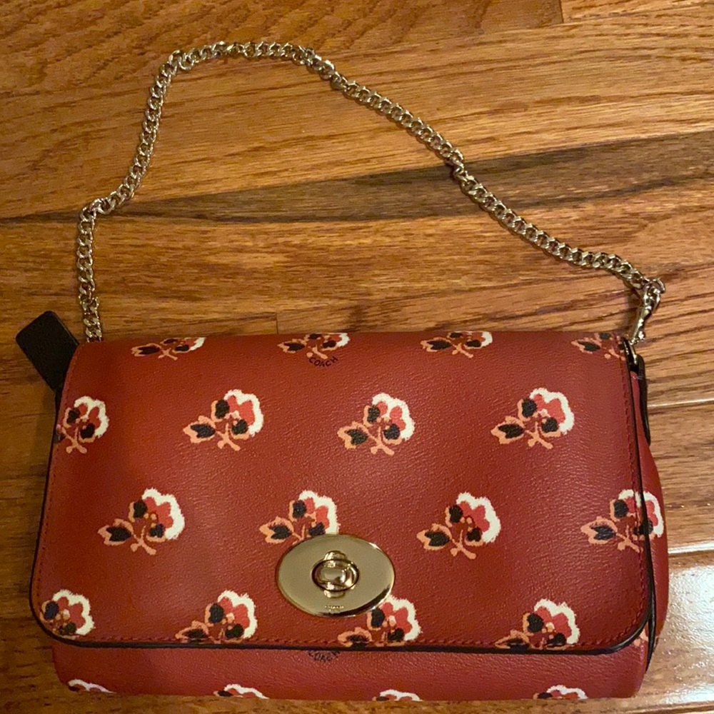 Cute Coach clutch/wristlet